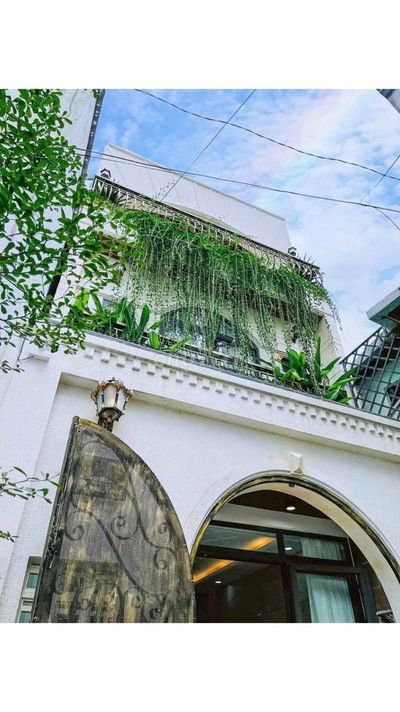 Bán đất tặng nhà 3 tầng,ngang 5m sát bên CV Làng Hoa,GV:nhỉnh 80tr/m