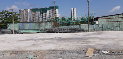 CHO THUÊ MB ĐẤT TRỐNG CÓ MÁI CHE NGAY MT ĐƯỜNG LỚN  QUẬN 12 GIÁ RẺ
