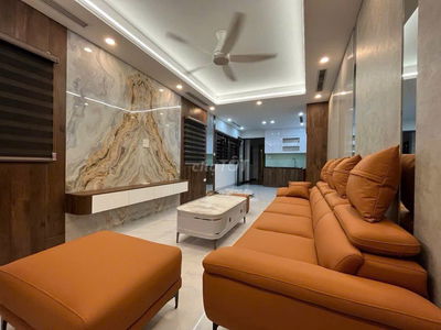 Nhà 7 tầng Long Biên 80m² gara ô tô, thang máy,cạnh Aeon Mall. 15.9 tỷ