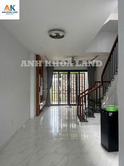 NHÀ 3 TẦNG HAI MẶT TIỀN_NGANG 4.3Mx16M_KỀ BÃI XE OTO_CÁCH MẶTTIỀN 100M