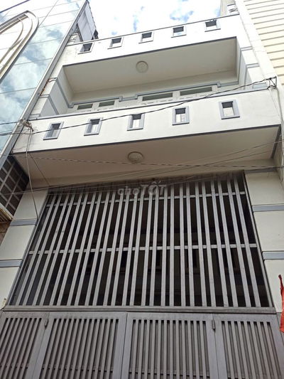 Chính chủ cho thuê nguyên căn 1 lầu 1 lửng, 3PN &3WC, 90m2, hẻm xe hơi