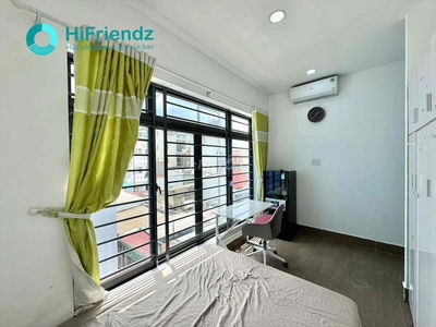 tách bếp thoáng dạng 1pn rộng đẹp ngay cầu nguyễn văn cừ , full NT