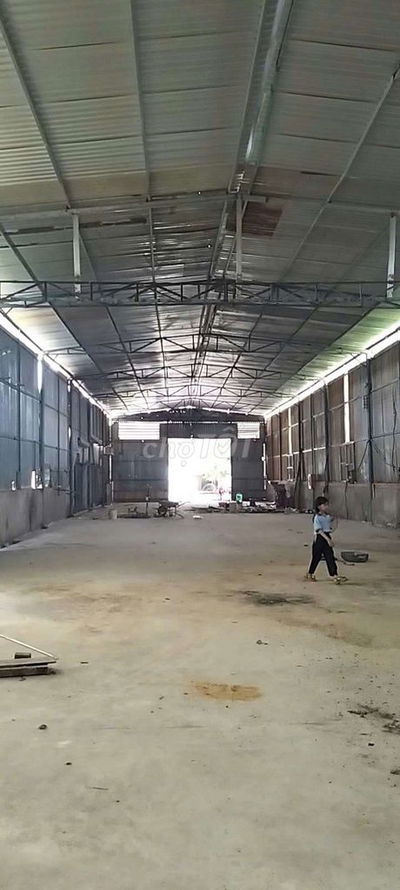 Cho thuê xưởng Tân Uyên Bình Dương
Xưởng 2 mặt tiền diện tích 600 m2