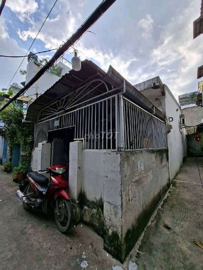 Nhà cấp 4  Hẻm 533 Phạm Văn Bạch