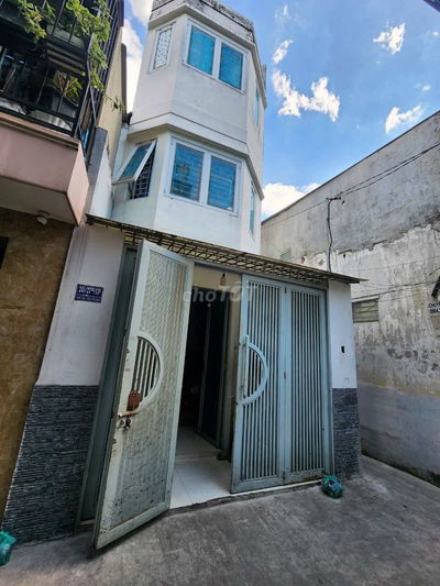 Nhà Bán Hẻm Xe Hơi Tân Hoà Đông 1 trệt 2 lầu ở liền 24m2