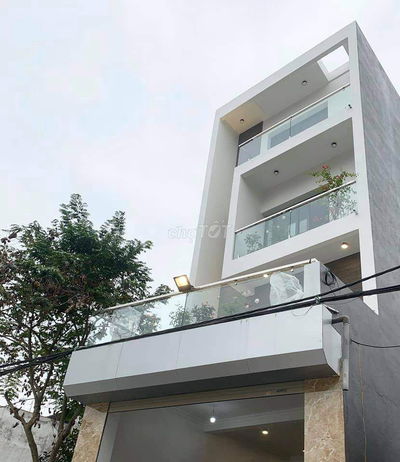 hẻm 8m , Đồng Đen - khu Bàu Cát , nhà đẹp 5 tầng , 4.5 x 20m vuông vức