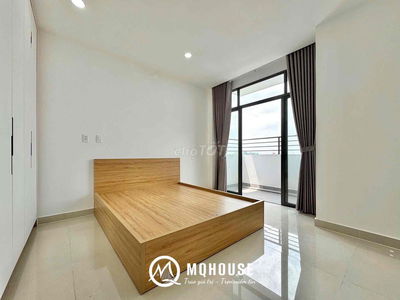 Căn hộ ban công thoáng full nội thất máy giặt riêng Thành Thái quận 10