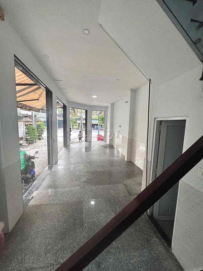 Cho thuê Nhà 2 góc MT Kênh tân hóa, 4x13, 2 lầu, vỉa hè 6m. 17 tr Tl
