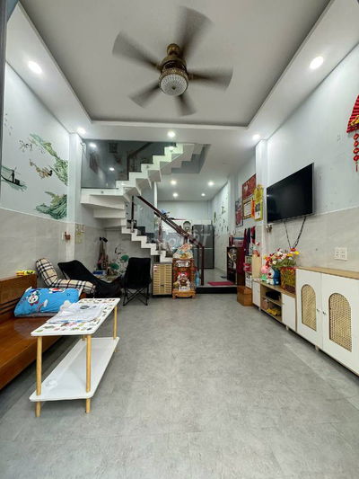 CHỈ 5.25TỶ-XE HƠI ĐỖ CỬA- NHÀ ĐẸP 4TẦNG SÁT EAON TÂN PHÚ