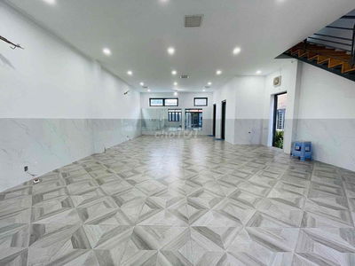 Cho thuê nhà 1 trệt 1 lầu trống suốt ngang 8m phường Quang Vinh