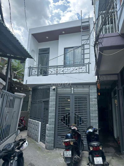 Nhà đẹp & giá tốt 701 trần xuân soạn dt 4.6×12m nội thất mới 2pn 3wc