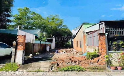 cần tiền bán đất để trả nợ