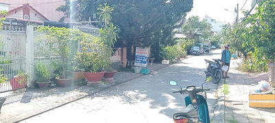 NỀN HIẾM DÃY B KHU BIỆT THỰ HẺM 49 TRẦN HOÀNG NA