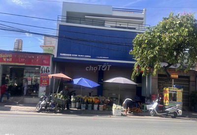 Mặt tiền Hiệp Bình 1T2L 8.2x30 ngay chợ đông đúc