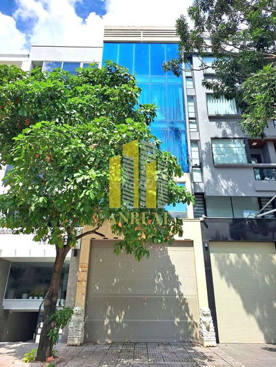 Tòa VP , 5x20 , hầm + 6 tầng , có thang máy , máy lạnh