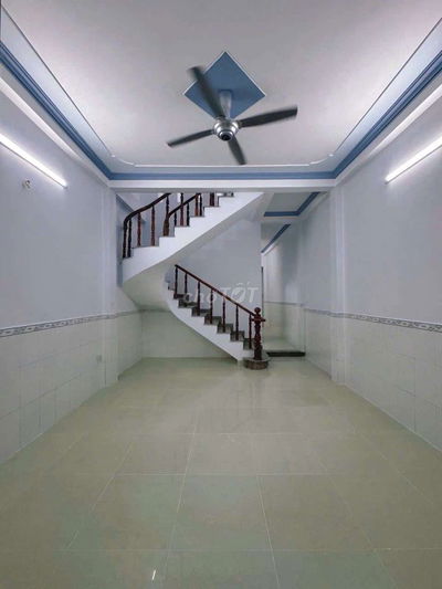 NHÀ TRỆT 1 LẦU, 4.4x14.5, ĐƯỜNG 8M, VINCOM 550, 3 ĐỒNG TL
