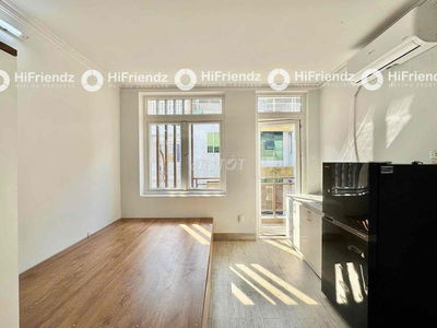CHO THUÊ SIÊU PHẨM BALCONY 35m2 GẦN HUFLIT, VẠN HẠNH MALL