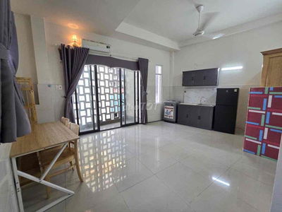 STUDIO FULL NỘI THẤT CÓ BAN CÔNG CHỈ TÍNH PHÍ ĐIỆN NƯỚC NGAY VĂN HIẾN