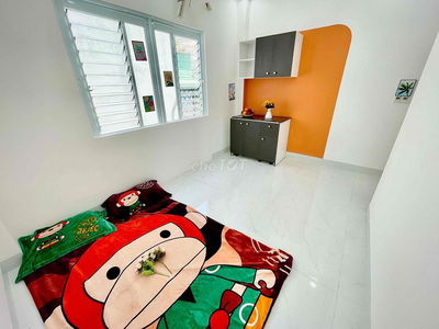 Phòng Cửa Sổ Máy lạnh_Ngay ngã Tư Bình Thái_Gần CĐ Công Thương_Kỹ Ghệ