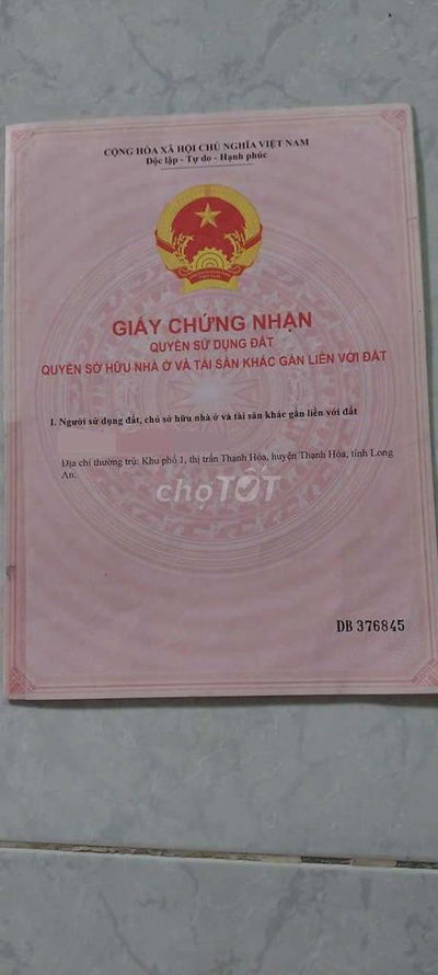 Cần bán nhà mới xây rộng rãi, giá còn thương lượng
