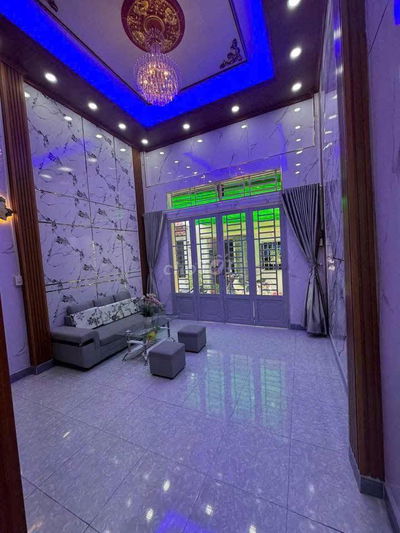 Nhà 4.2 x 13.5 m sổ chung,Đất thổ Cư có Giấy phép xd