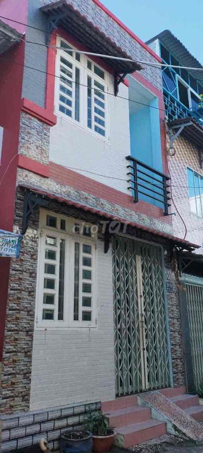 nhà thuê nguyên căn hẻm 4m. 2pn.2wv
