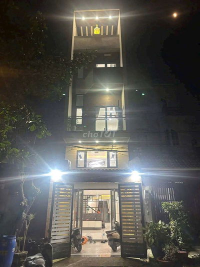 Nhà nguyên căn 3 lầu + lửng 4x20m, 1/ Phan Văn Đối xã Bà Điểm
