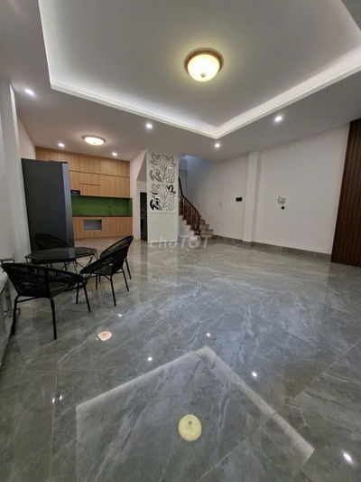 H.iếm nhà mới phố Đức Giang gần 50m2-5T-6.5 tỷ, ôtô, gần dốc ông Kền