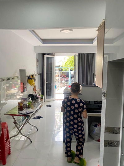 Nhà bán P.13, Bình Thạnh Nguyễn Xí ngang 3,5m dài 7,42m 3 tầng lầu
