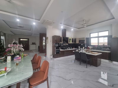 Cho thuê biệt thự độc bản du thuyền 400m2 Full nội thất, giá 65 triệu