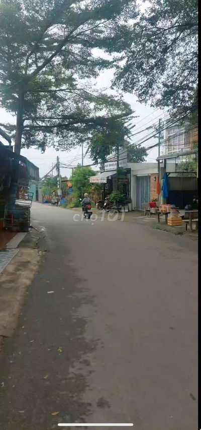 Nhà mặt tiền kinh doanh buôn bán, ngang 5m rộng rãi, khu đông dân cư