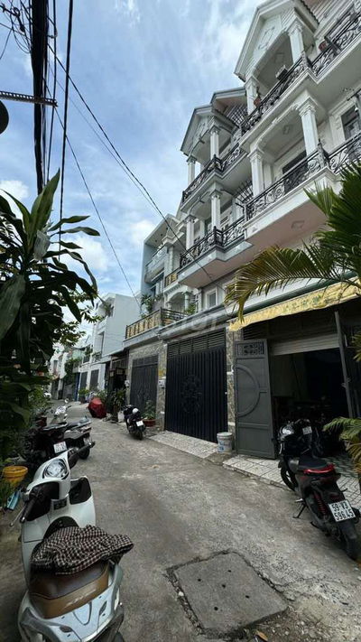 Nhà hẻm 8m thông thoáng tân chánh hiệp quận 12