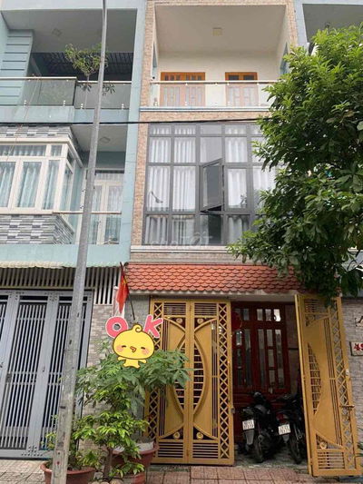 chủ bán nhà trệt 2 lầu đường nhựa 12 m khu dân cư gần trung tâm y tế