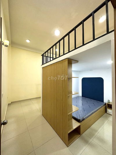 Căn 1 PN riêng và 1 gác cao 1,6M, Phòng khách full NT. rộng, tách bếp