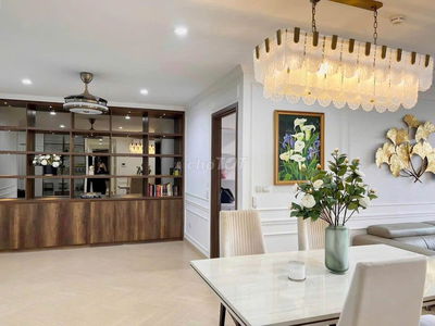 Cần cho thuê Emerald 127m2(3PN-3WC), giá 20tr/tháng, full nội thất đẹp