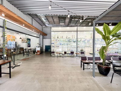 Nhà Tiền Chế Cửa Kính Đẹp đường Nguyễn Văn Hưởng 200m2 Hợp KD Nhà Hàng