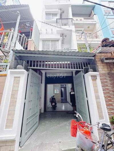 Nhà 1trệt ,2lầu st .dtsd204m2
