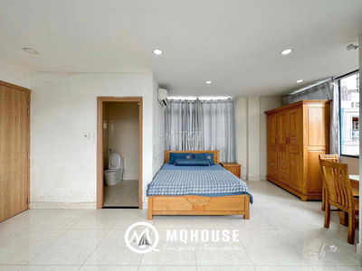 STUDIO BANCOL CỬA SỔ ĐÓN NẮNG CỰC CHILL_NGAY TRUNG TÂM QUẬN 3_TRỐNGSẴN