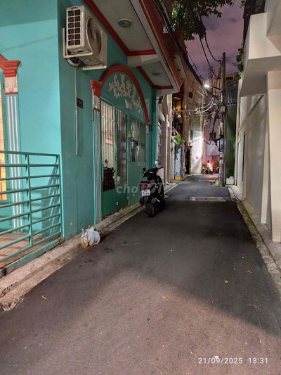 Phòng 30m2 ngay tầng trệt trung tâm Q Phú Nhuận
