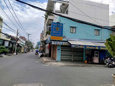 Nhà 2 mặt tiền giá rẻ, ngay chợ Bùi Minh Trực, chỉ 12,9 /tháng