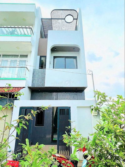 Chính chủ bán nhà Gần Ngã 3 lê văn việt -hoàng hữu nam