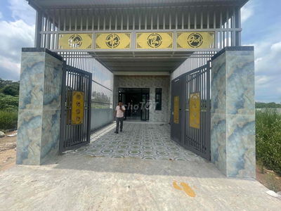 bán nhà mới 100% đẹp rẻ sổ hồng riêng phun thổ cư