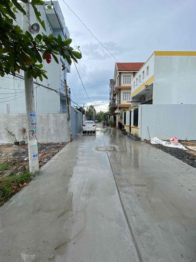 Cho Thuê Nhà Nguyên Căn và Đất Trống