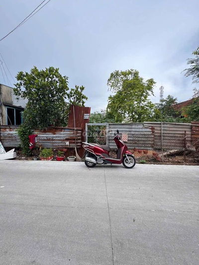 2 lô Đất liền kề hẻm nhựa 6m,DT: 5 x 22 (110m2) gần chợ Gấu