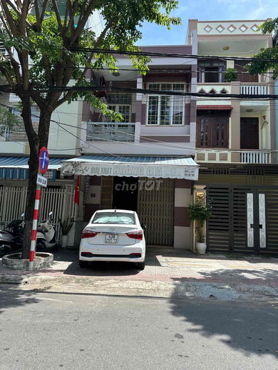 Nhà 4 tầng mặt tiền kinh doanh tốt 6,3ty đường 7m5