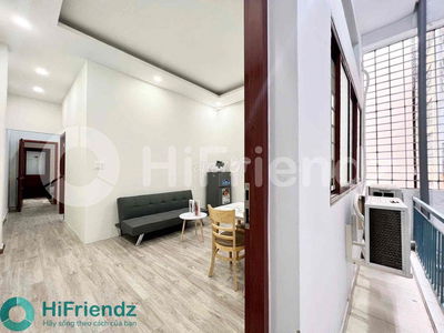 Căn Hộ 1PN Tách Bếp Bancol Rộng 50m2 Full NT Ngay Việt Nam Quốc Tự Q10
