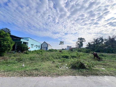 Đất sát kcn Đức Hoà 3 dt 5x25m giá 950tr