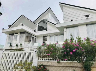NGỘP NGÂN HÀNG CẦN BÁN GẤP NHÀ HAI MẶT TIỀN VIEW ĐẸP
