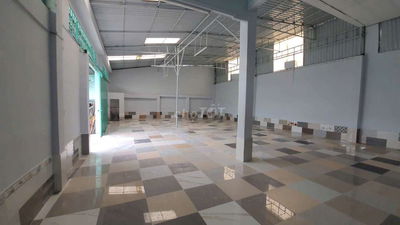 Cần cho thuê gấp 240m2 kho xưởng MT đường Gò Ô Môi  Quận 7