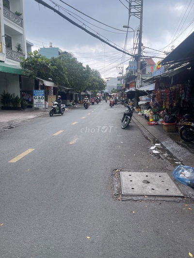 Bán nhà giáp Lê Văn Quới, 50m2, 3 tỷ xx